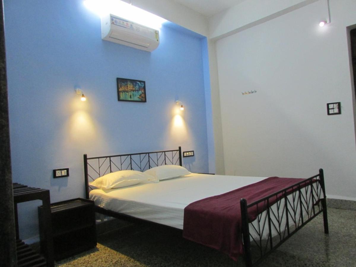 Sanrit Hotel GOA Exterior photo